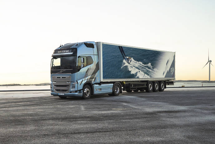 Volvo Trucks presenta sus nuevos camiones larga distancia de GNL