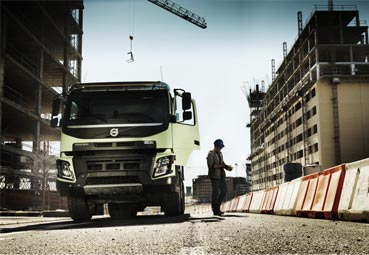 Volvo Trucks celebra 10 años en la construcción