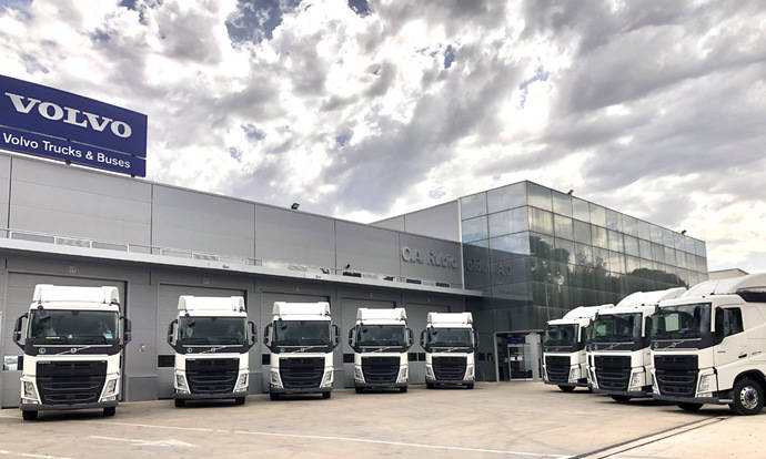 Volvo Trucks entrega 60 tractoras con el sistema I-Save a Acotral