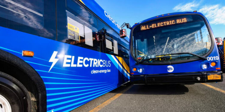 Nueva York destina 80 millones de dólares en el transporte público