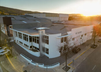 Alianza entre Nazca y Clustag para liderar la automatización logística