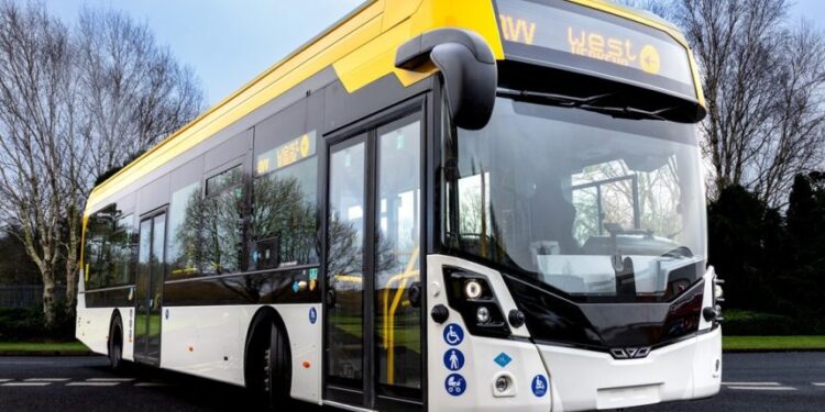 Wrightbus se une con Kazenmaier para impulsar el transporte de cero