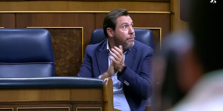 El Gobierno aprueba la Ley de Movilidad Sostenible tras lograr la abstención de Podemos en el último momento