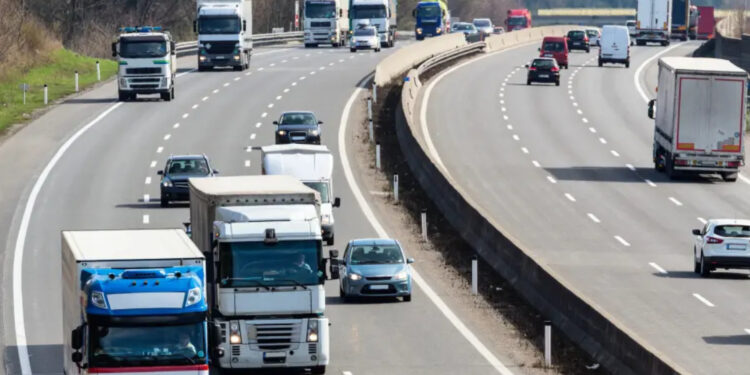 Conetrans exige a la DGT revisar las restricciones a camiones tras miles de sanciones indebidas