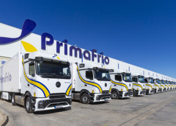 Grupo Primafrio renueva su flota con 250 nuevas tractoras Mercedes-Benz