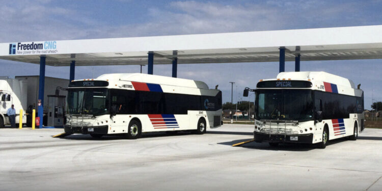 Estados Unidos destina 2.000 millones de dólares a modernizar el tránsito en autobús