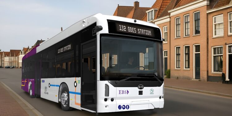EBS apuesta por la movilidad sostenible con 73 nuevos buses eléctricos BYD