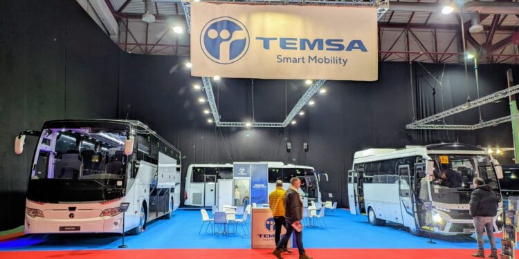 Marín Ayala y Temsa estrenan en Silleda el Maraton y el nuevo Prestij SX