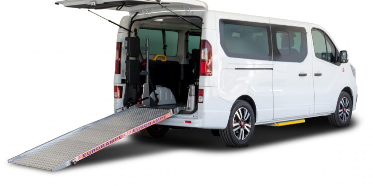 Rehatrans y Renault Trucks lanzan el Trafic adaptado para PMR