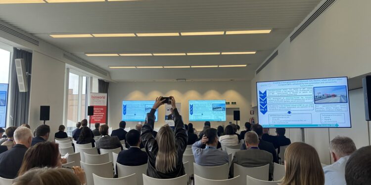 Busworld 2025 reúne a más de 1.200 expertos y 45.000 visitantes en Bruselas