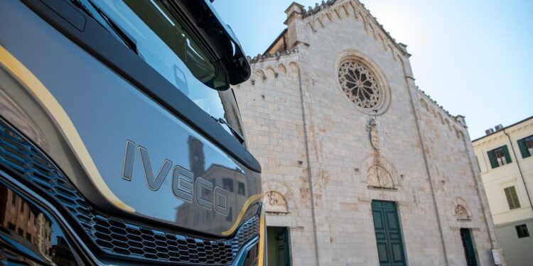 Iveco recibe el Premio Internacional Barsanti e Matteucci en su 50 aniversario