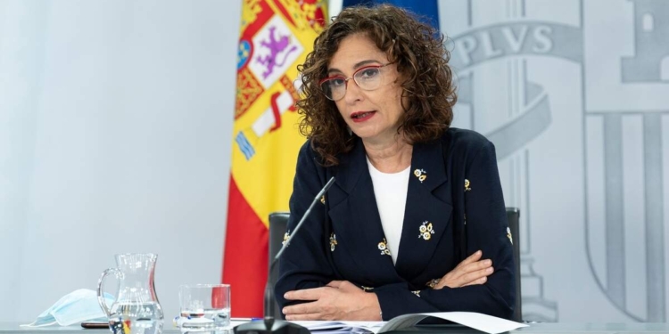 El Gobierno prorroga el límite de 125.000 euros en módulos para los transportistas autónomos en 2026