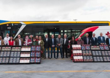 Guaguas Municipales lanza su campaña solidaria‘Por Un Cacho de Turrón’