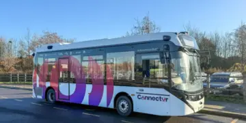 Cambridge pone en marcha servicios de pasajeros con autobuses eléctricos autónomos