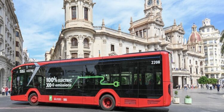 EMT Madrid, pionera en dar una segunda vida a las baterías de sus autobuses eléctricos