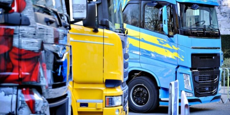 La UETR celebra el giro pragmático de la Comisión Europea en la descarbonización del transporte