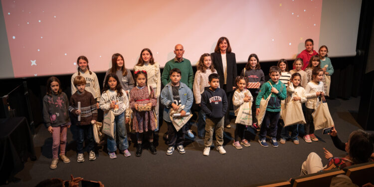 Dbus premia la creatividad infantil en su 19º “Dbus eta Gabonak”