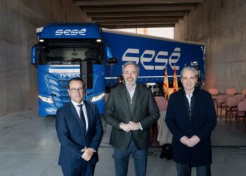 Iveco y Sesé lanzan el primer piloto de camiones autónomos en el sur de Europa