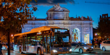 EMT Madrid refuerza 23 líneas diurnas y adapta su servicio durante Navidad