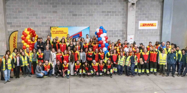 DHL Supply Chain y Eroski celebran 25 años de colaboración logística basada en la tecnología