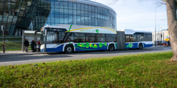 Solaris lanza un servicio pionero para moderniza eléctricos y extender su vida útil