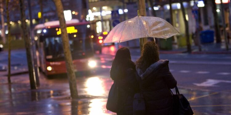 Terrassa incorpora el ‘botón lila’ en el Bus Dnit para actuar ante situaciones de acoso