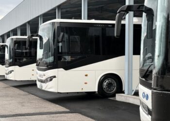 Iveco Bus lidera el mercado italiano de autobuses en 2025 y las matriculaciones de eléctricos