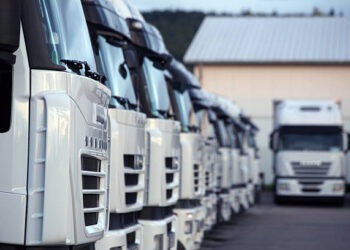 Fenadismer reclama un Plan Renove urgente para renovar la envejecida flota de camiones y autobuses en España