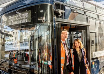Gloucestershire acelera su transición verde con 42 nuevos autobuses eléctricos