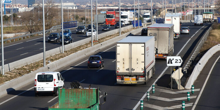La DGT prevé 5,7 millones de desplazamientos en el puente de la Constitución-Inmaculada