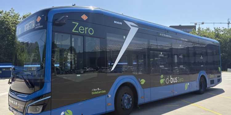 Dbus alcanza un récord histórico y supera los 33,7 millones de viajes en 2025