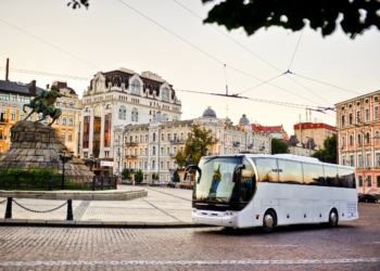 autobús, motor discreto pero esencial del turismo español, brilla en FITUR 2026