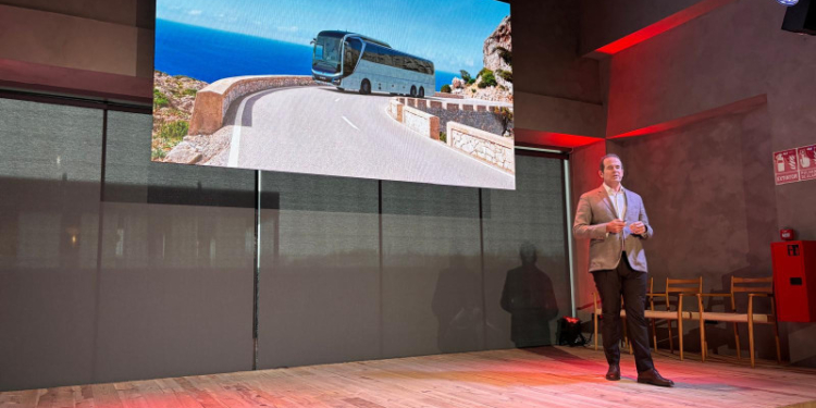 MAN consolida su liderazgo en buses con un 13,4% , reforzando así su apuesta para 2026