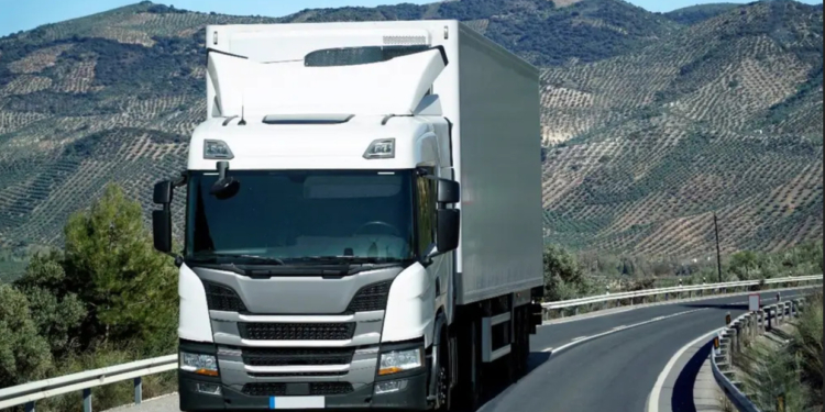 Turquía facilitará la contratación en España de conductores de camión para cubrir más de 30.000 vacantes