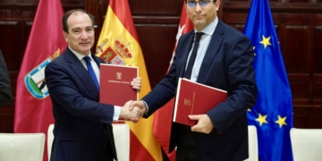 EMT Madrid y la Universidad de Navarra sellan una alianza estratégica para impulsar la ingeniería del transporte