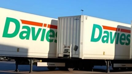 El transporte catalán estalla ante los cortes indefinidos de carreteras