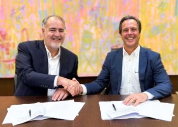 Ambas compañías sellan un acuerdo estratégico para impulsar la movilidad