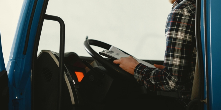 UNO exige medidas urgentes para solucionar la escasez de conductores