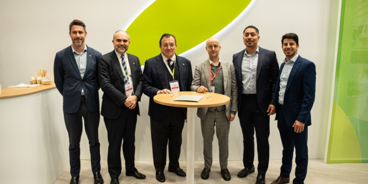 Zenobē y Vectalia refuerzan la movilidad eléctrica en Alicante con 23 autobuses eléctricos