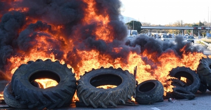 La CETM alerta de los daños en las infraestructuras viarias tras los bloqueos y pide evitar cortes de carreteras