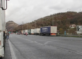 Las protestas de agricultores y ganaderos franceses vuelven a bloquear la frontera y asfixian al transporte internacional
