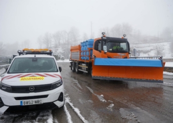 Tráfico pide planificar los viajes ante la llegada de nieve y lluvias por la borrasca Francis