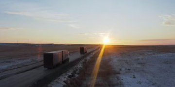 Las federaciones de transportistas cargan contra la DGT por prohibir la circulación de camiones