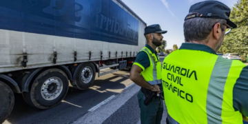 La DGT lanza una campaña para supervisar la circulación de vehículos y autocares