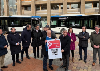 Castilla y León entrega la tarjeta Buscyl número 600.000 y supera los 4,5 mill de viajes gratuitos