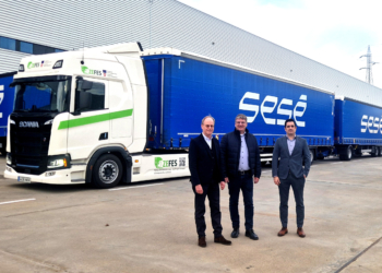 Sesé, Scania y Zefes ponen en marcha la primera prueba de duotráiler eléctrico