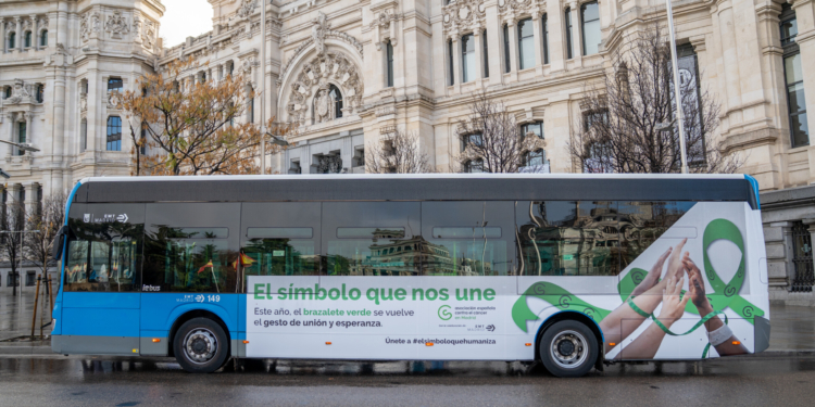 EMT Madrid se une a la AECC y visibiliza la lucha contra el cáncer durante todo febrero