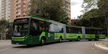 Goiânia despliega la primera flota biarticulada eléctrica con Volvo y Marcopolo