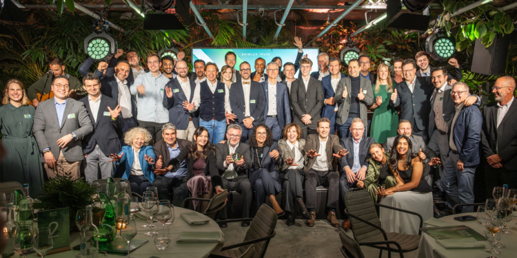 El Premio Green Mover 2026 reconoce a los empleados de Daimler Truck