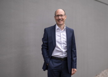 Daimler Truck anuncia unos cambios de liderazgo en las plantas de Mercedes-Benz de Wörth